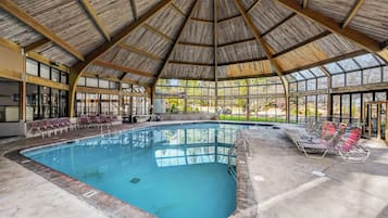 Inomhuspool och uppvÀrmd pool
