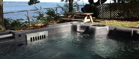 Bain à remous extérieur