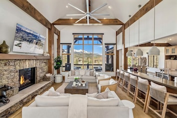 Stunning Mountain Views! Open Concept Kitchen Living & Dining.