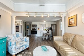 スマートテレビ、DVD プレーヤー