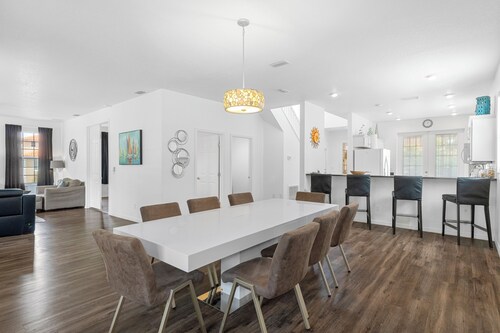 Deluxe 5br-huvila Homosassa-joella. Täydellinen kaulakoruun ja manateen katseluun