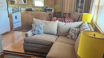 Smart-TV, Kamin, BĂŒcher