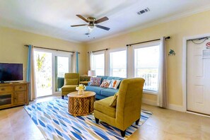 Smart TV, DVD player