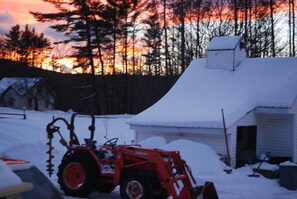 Property grounds - Visit/Ski/Board Maine - Unique Organic A-Frame Working Farmhouse In Maine (Rumford)