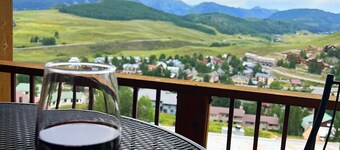 コンドミニアム4ベッドルーム+ロフト - 巨大改造 - ホットタブ - 景色！