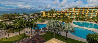Aruba Oceania Beach Resort 3bd3ba Penthouse, Private rooftop terrace, Hot Tub