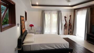 2 Schlafzimmer, Zimmersafe, kostenloses WLAN, Bettwäsche