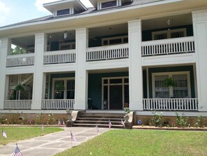 Exterior - Historic Holle House,  Beautiful private 2nd Floor Apt.  with modern amenities. (Brenham)