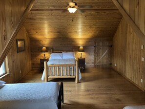 4 bedrooms, iron/ironing board, free WiFi, bed sheets - Cool Valley Cabin at Grassy Fork.  
Starlink internet installed.  (Hartford)