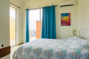 3 chambres, fer et planche à repasser, Wi-Fi gratuit, draps fournis