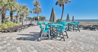 ⛱﹏2024 Newly Renovated : Luxury 5beds/Direct Oceanfront/2BRs/Wifi/Pools