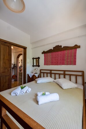 Maison Traditionnelle, 2 chambres | 2 chambres, fer et planche à repasser, lits bébé (gratuits)