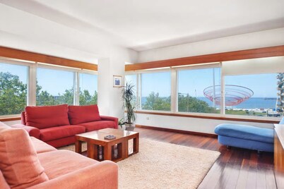 Large flat w/ Sea view + Car Parking - Flowerstreet54 Flats