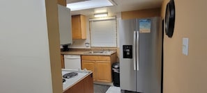 Interior - Cozy Condo For Rent In Melbourne Florida. 5 Miles from the beach (Melbourne)