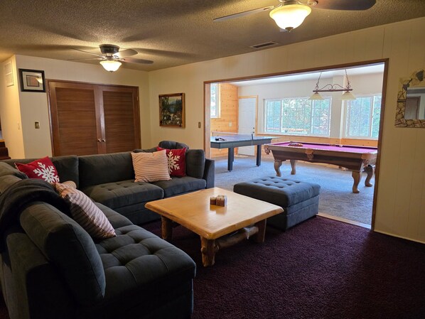 Smart TV, fireplace, table football, ping pong