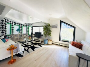 スマートテレビ、暖炉