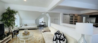 Penthouse in heart of Capitol Hill , Uptown