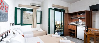 Charming Studio 2 minutes walk from a sandy beach