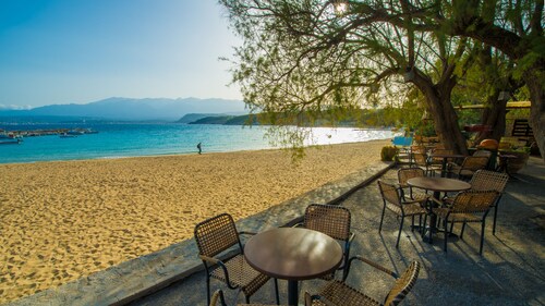 Villa Mathea  - Spacious Villa With Privacy And Private Large Swimming Pool