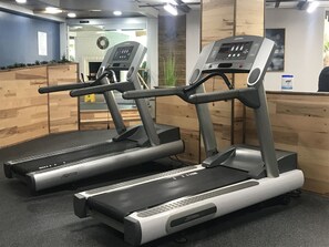 Fitness facility - North Coast A101 Corner condo West & South Facing Ocean views from Two Balconies (Oceanside)