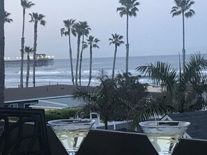Property grounds - North Coast A101 Corner condo West & South Facing Ocean views from Two Balconies (Oceanside)