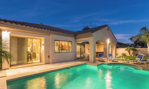 Outdoor pool, a heated pool