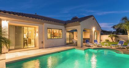 SUNDANCE VILLA - Piscine chauffée, jacuzzi, billard - à 1,6 km de Wigwam