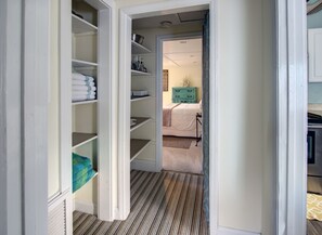 2 bedrooms, iron/ironing board, travel cot, free WiFi