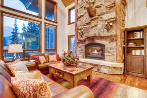 TV, fireplace, Netflix, foosball