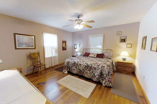 2 habitaciones, tabla de planchar con plancha y wifi gratis