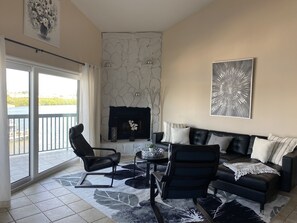 Smart TV, reproductor de DVD y juguetes 