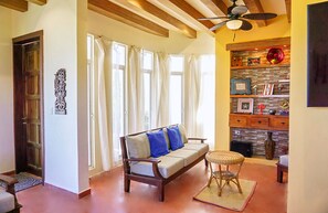Interior - Summer special pricing ~ booking fast~Unobstructed oceanfront~Private Home~Pool (Isla Mujeres)
