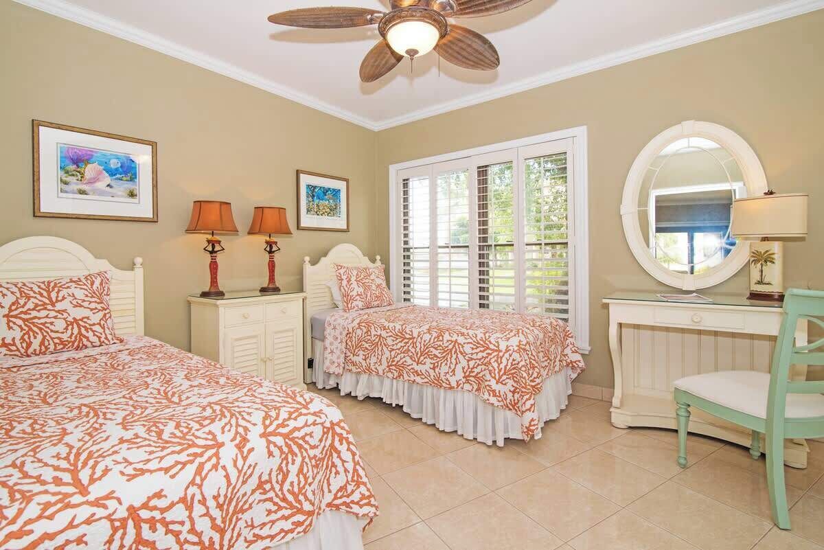 2 bedrooms, iron/ironing board, travel cot, WiFi