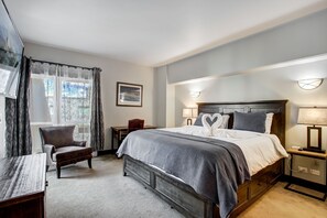 3 slaapkamers, een bureau, een strijkplank/strijkijzer, gratis wifi