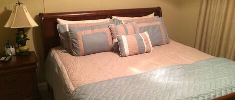 2 chambres, bureau, fer et planche à repasser, Wi-Fi gratuit