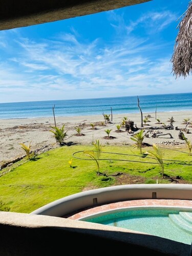 Beachfront, AC, Pool, Surf Rio Nexpa, Caleta de Campos, Turtle & Whale Watching