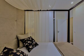 2 habitaciones y caja de seguridad en la habitación