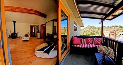 Craftsman Gem Sparkling Between Mountain & Ocean