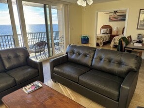 تلفزيون ذكي، كُتُب، ستيريو