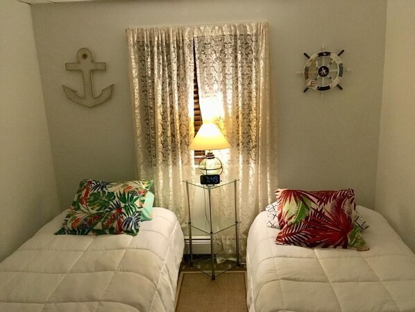 2 chambres, bureau, fer et planche à repasser, Wi-Fi gratuit