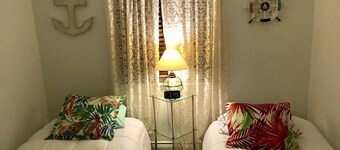 Propriété riveraine.  Meilleurs prix. Plage Kayaks Boston et vue sur l'eau    