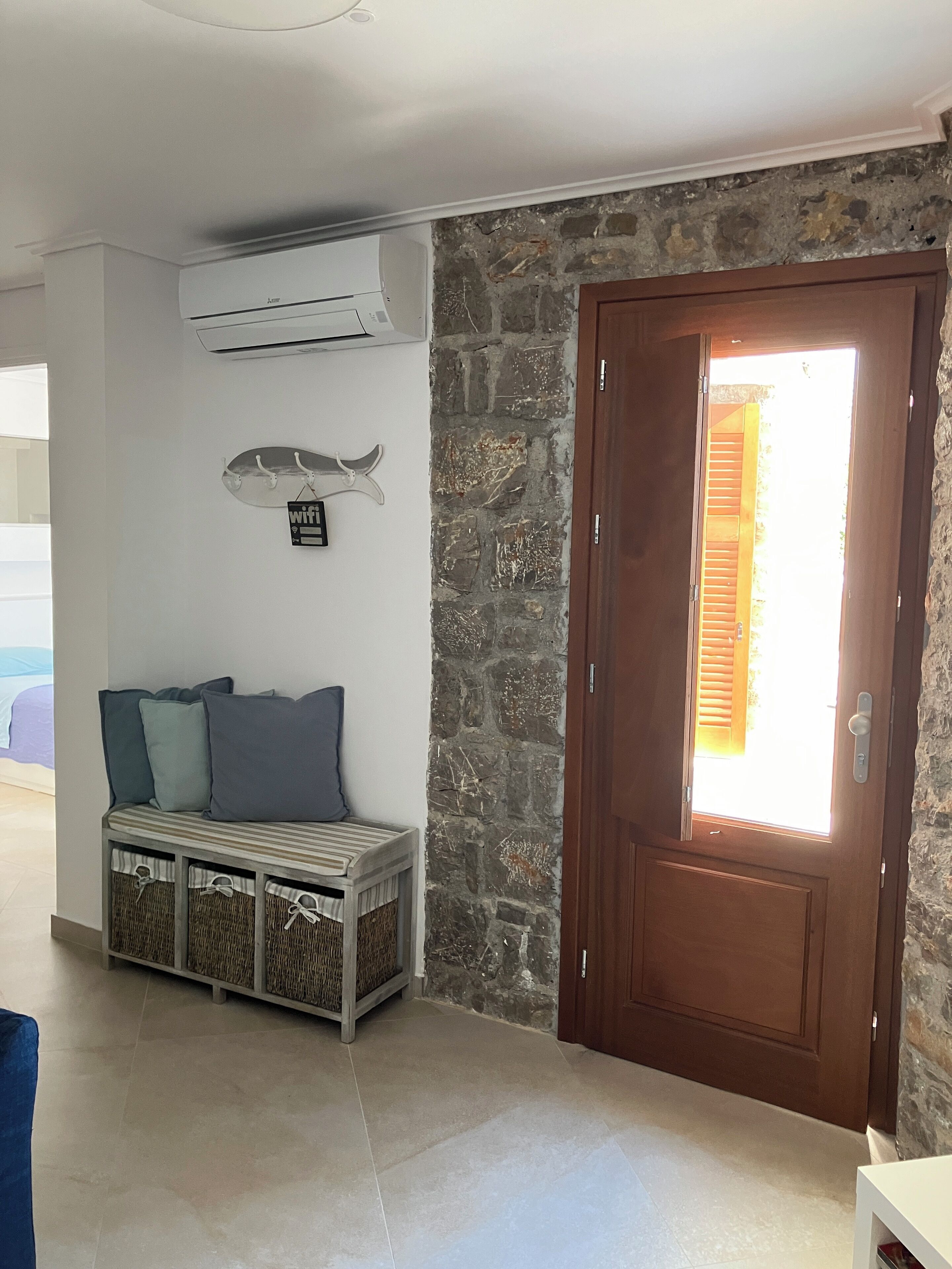 2 bedrooms, desk, iron/ironing board, travel cot