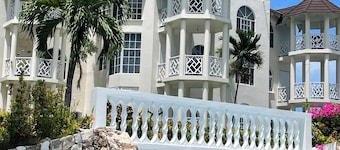Beautiful studio apartment in Columbus Heights in Ocho Rios - Jamaica