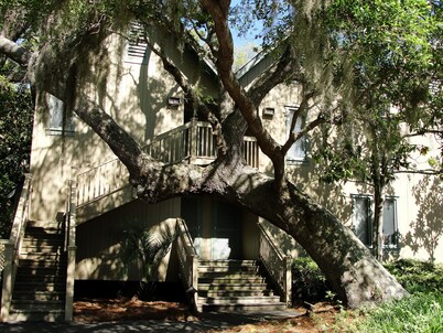 2nd Floor Villa Overlooking Lagoon*** Check out our sister property #7166339