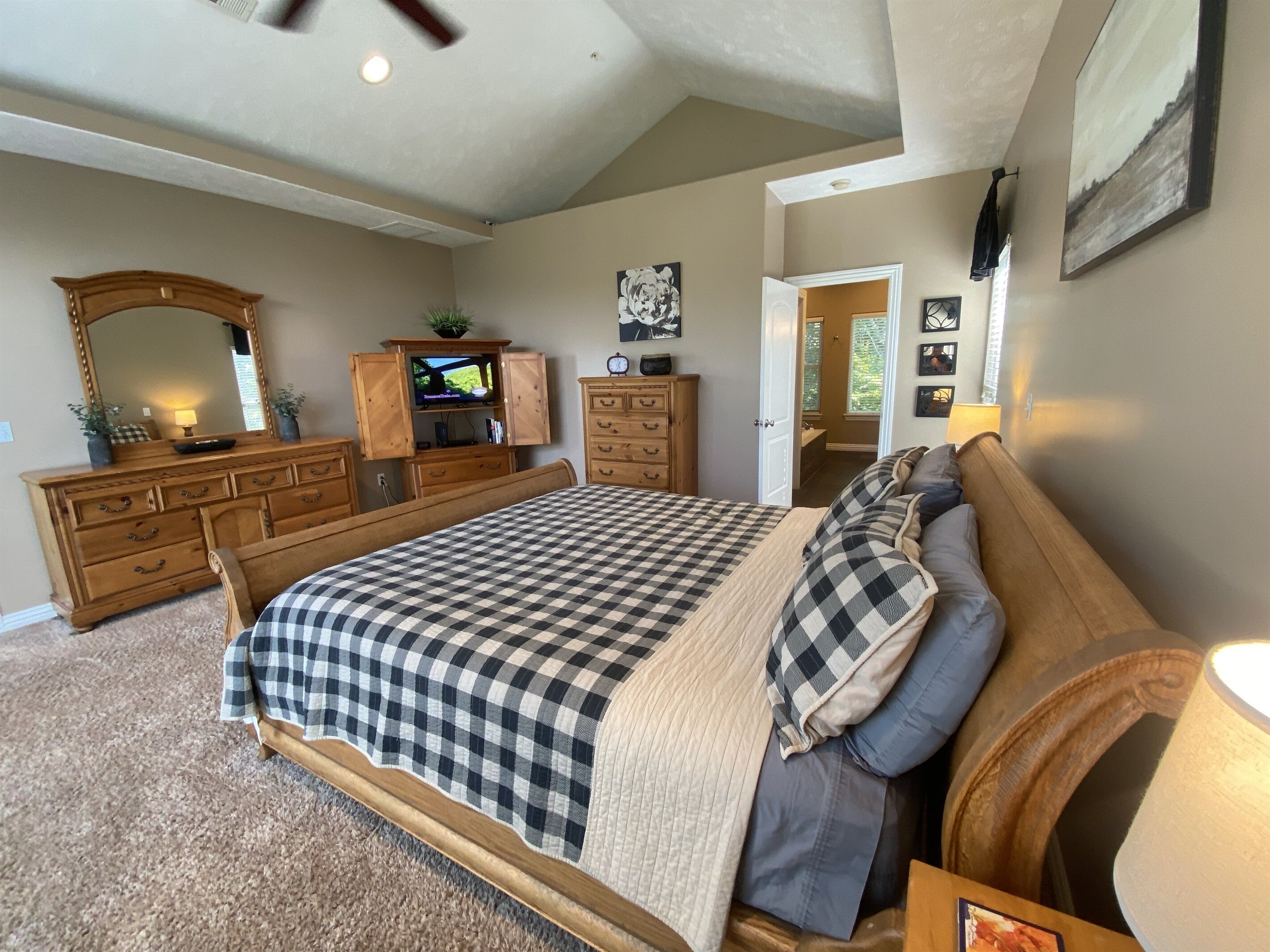 7 bedrooms, iron/ironing board, travel crib, free WiFi