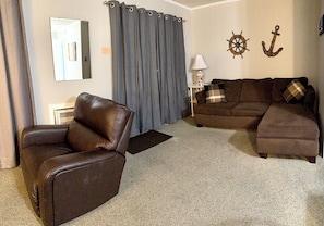 Smart TV - Clean, Comfortable 2 bedroom condo on bayside. Pool, Wifi (Ocean City)