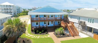 Ocean Front Property- New Upgraded Furnishings- Private Beach Access sleeps 6 