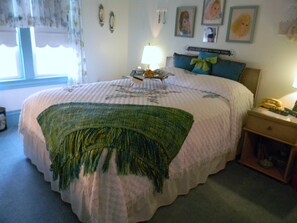 3 Schlafzimmer, Schreibtisch, Bügeleisen/Bügelbrett, Reisekinderbett