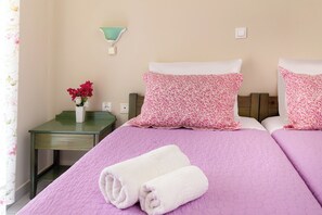 1 bedroom, in-room safe, iron/ironing board, free WiFi