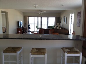 Smart TV, Netflix, Hulu, books